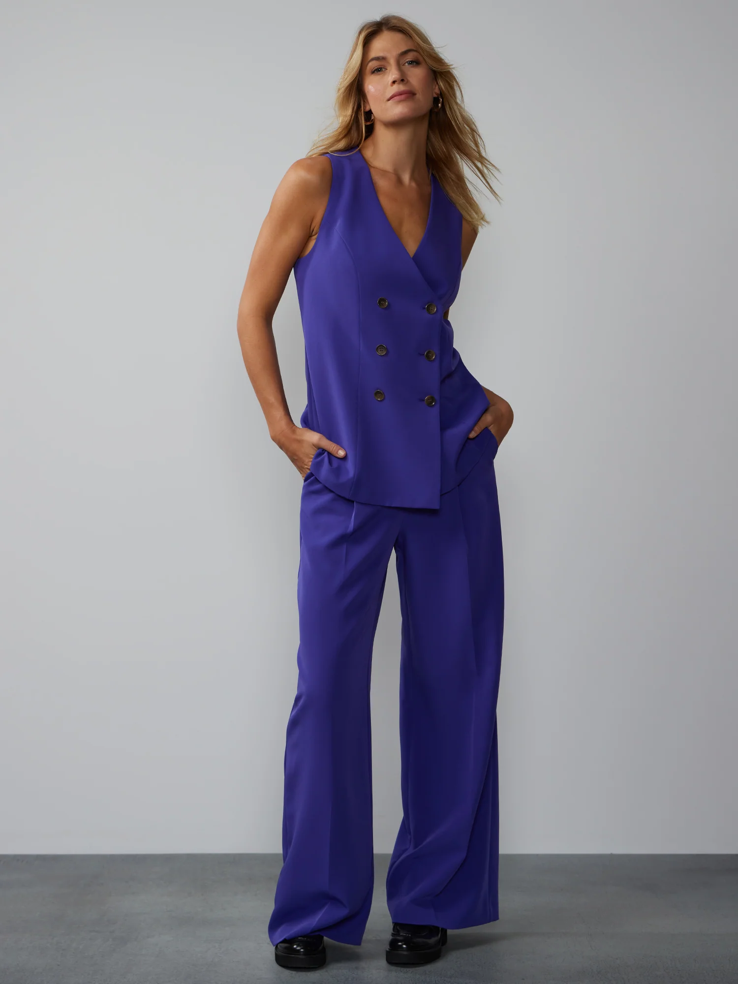 Sleeveless Double Breasted Vest - Image 10