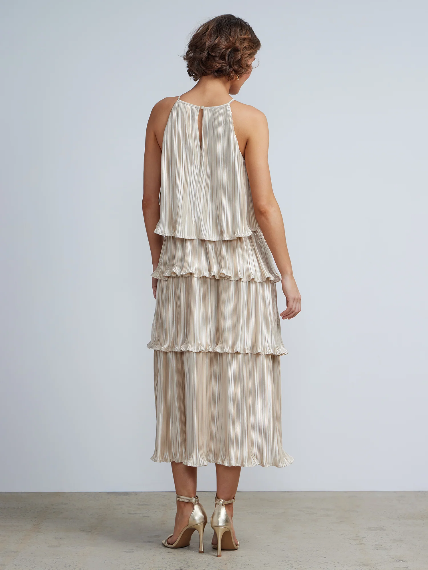 Sleeveless Halter Neck Tiered Dress - Image 3