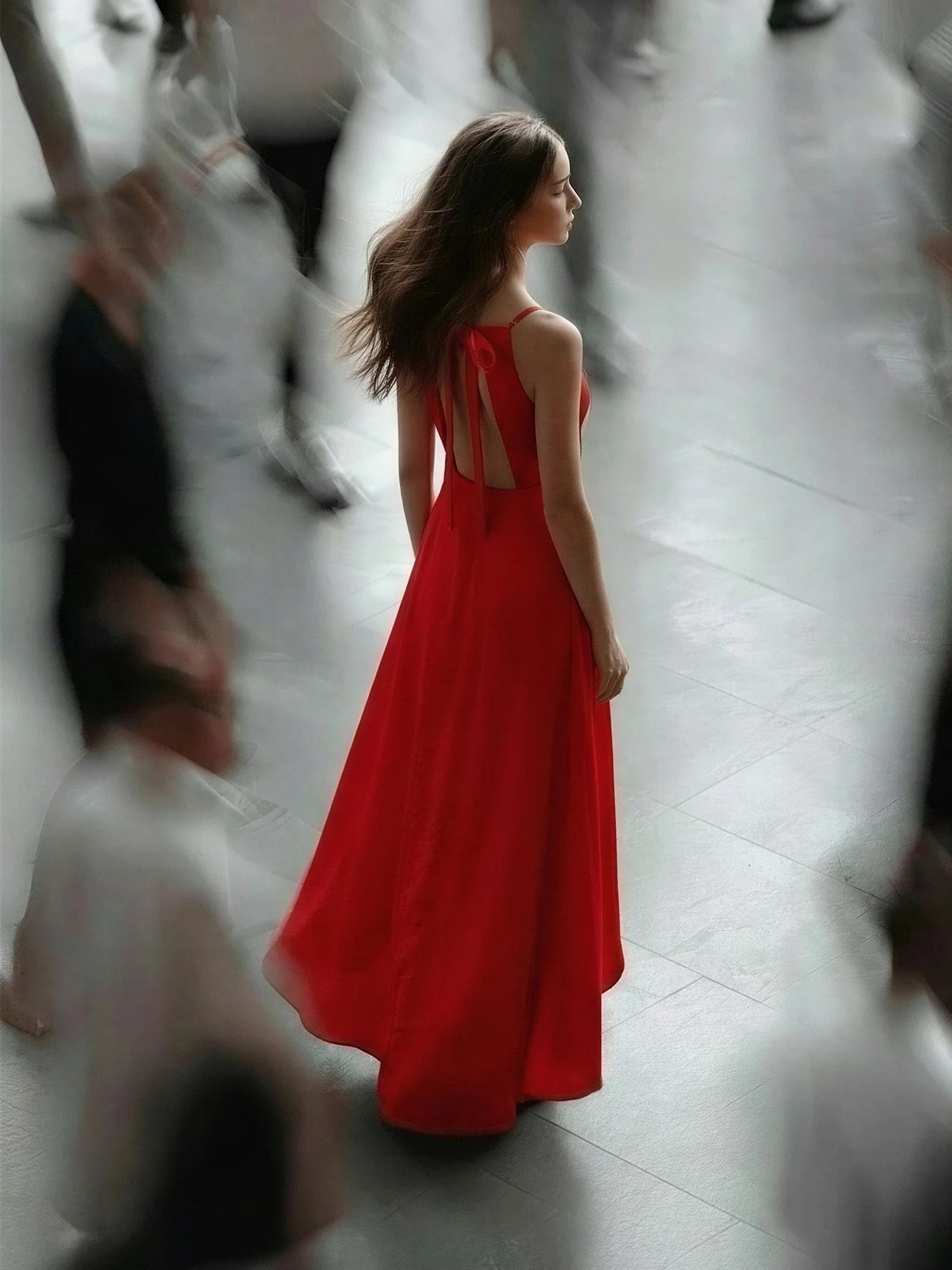 High-Low Open Bow Back Satin Midi Dress - Image 2