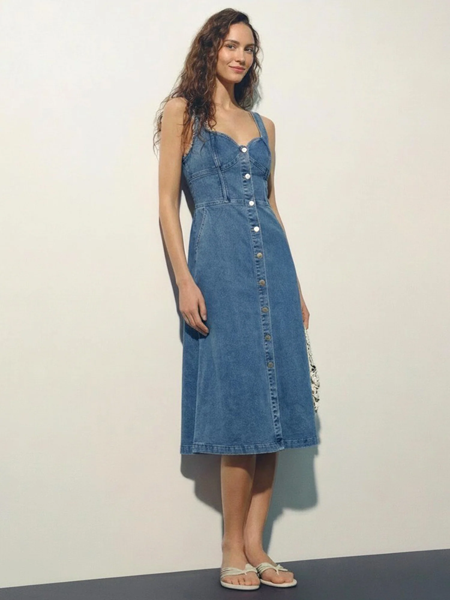 Sleeveless Sweetheart Button Front A-Line Midi Dress - Image 3