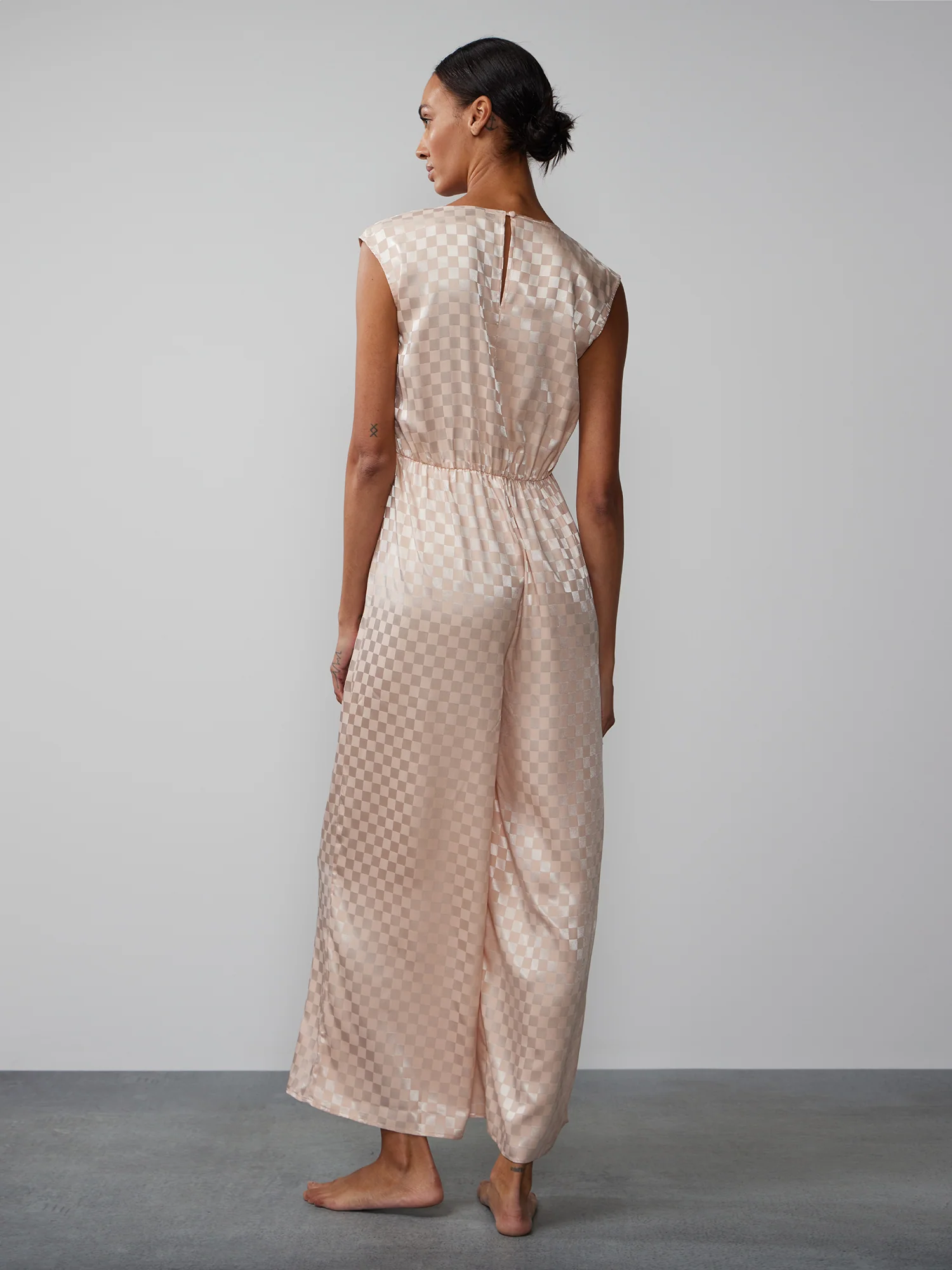 Sleeveless Wrap Top Checkerboard Jumpsuit - Image 3