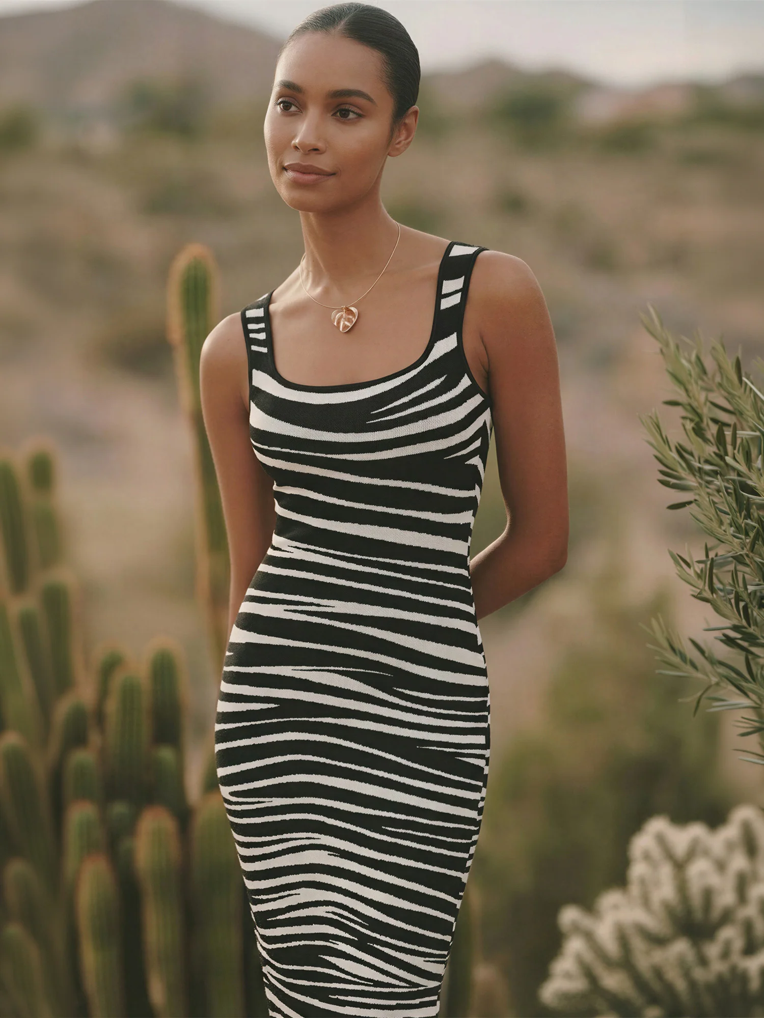 Sleeveless Zebra Print Knit Midi Dress - Image 2