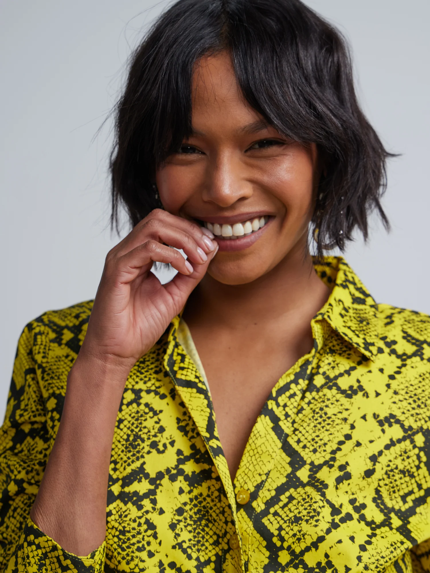 Snake-Print Double-Button Secret Snap - NY&C Madison Shirt® - Image 4