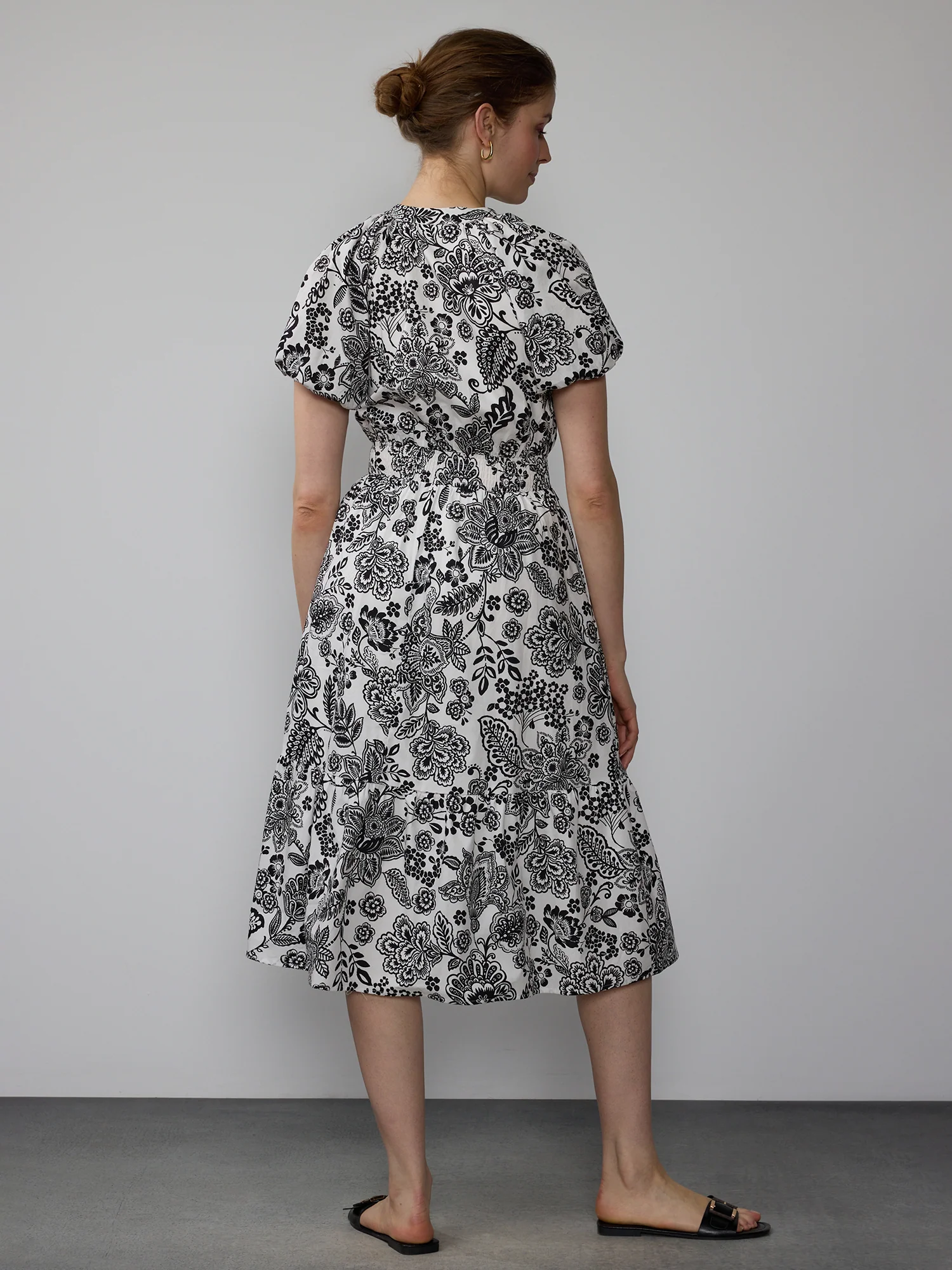 Paisley  Smocked Waist Midi Dress - Image 3