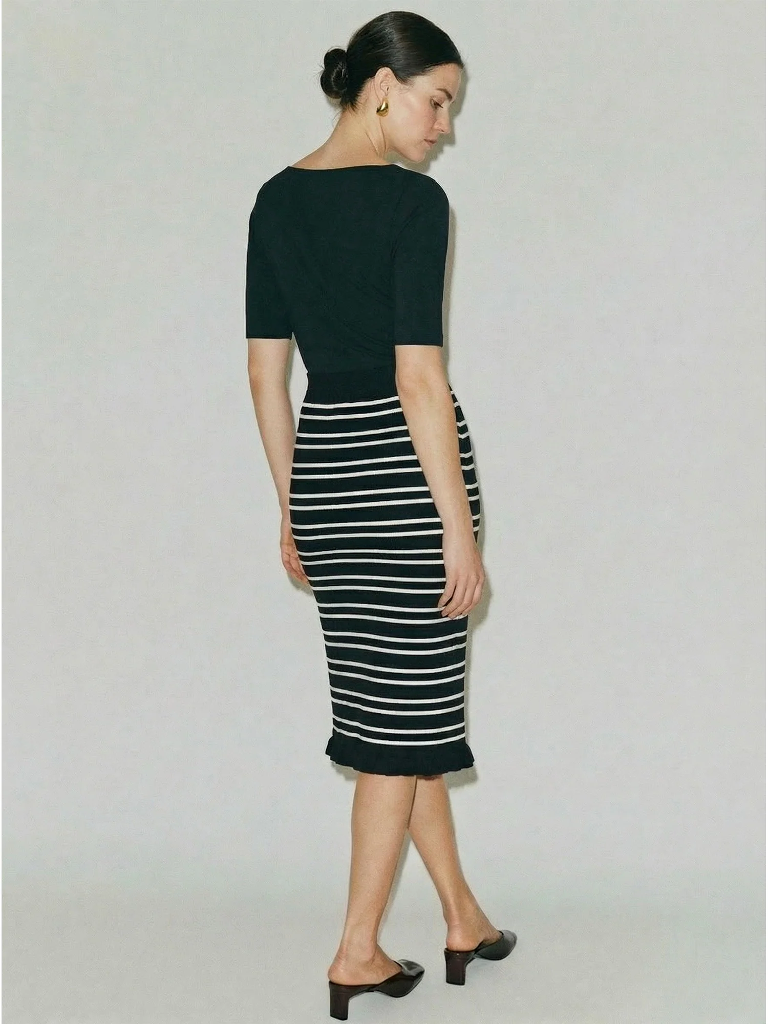 Stripe Sweater Knit Pencil Skirt - Image 4