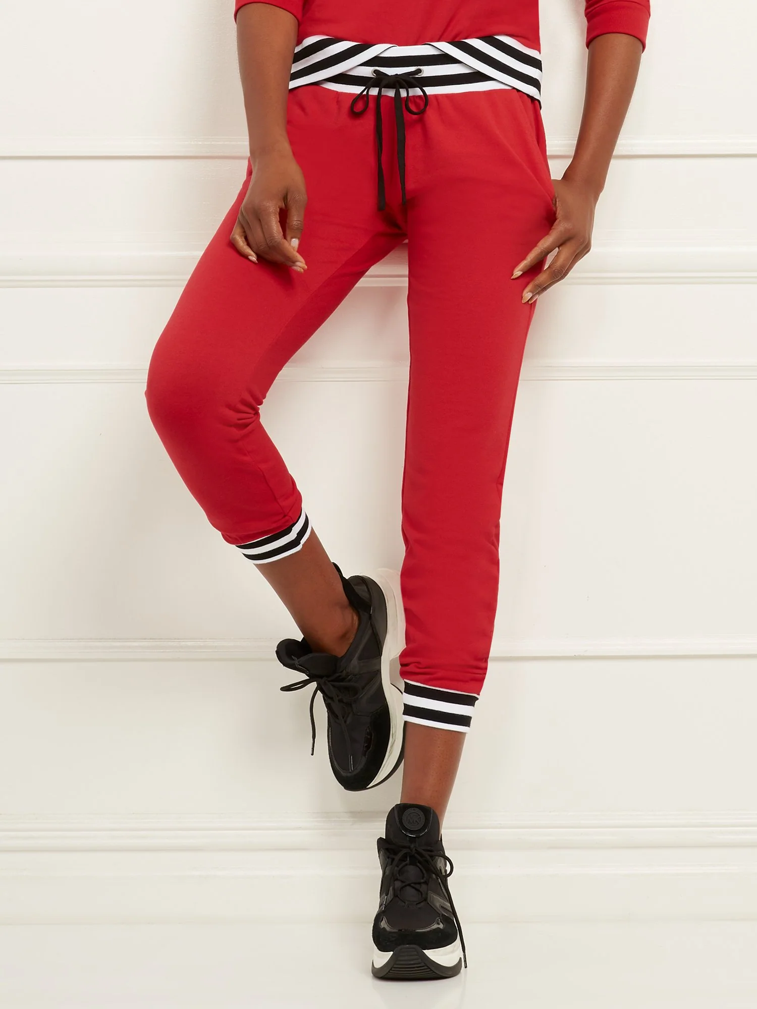 Stripe-Trim Slim Jogger Pant