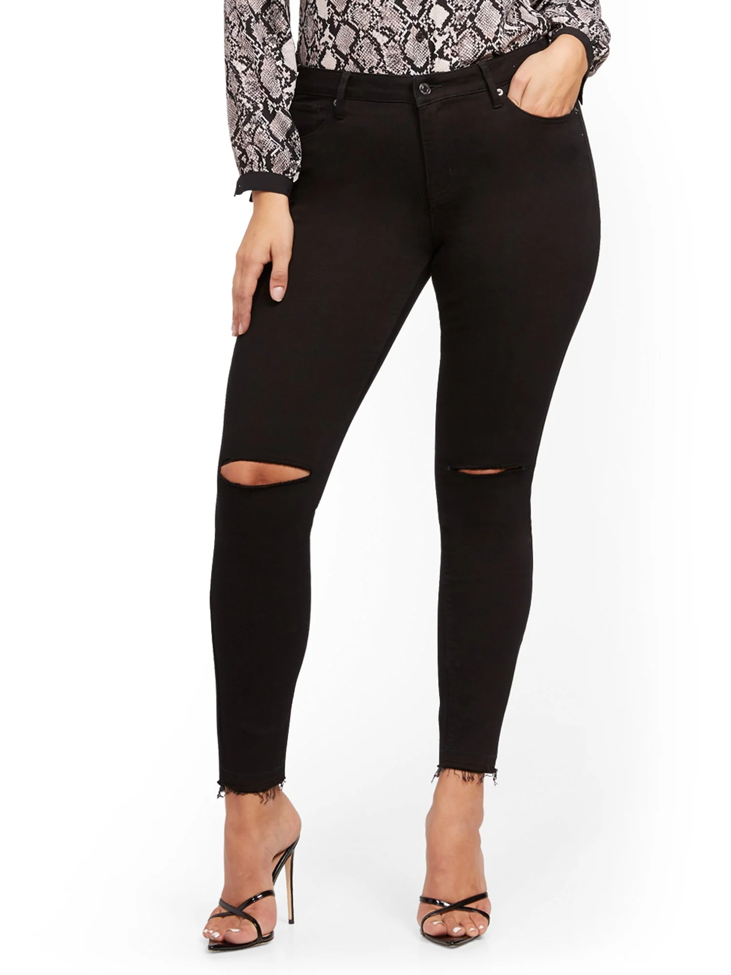 Sunday Mid-Rise Super-Skinny Jeans - Black