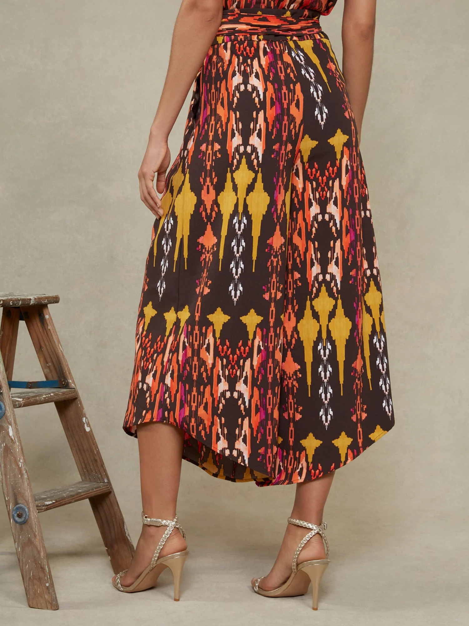 Tie-Waist Palazzo Capri Pant - Image 3