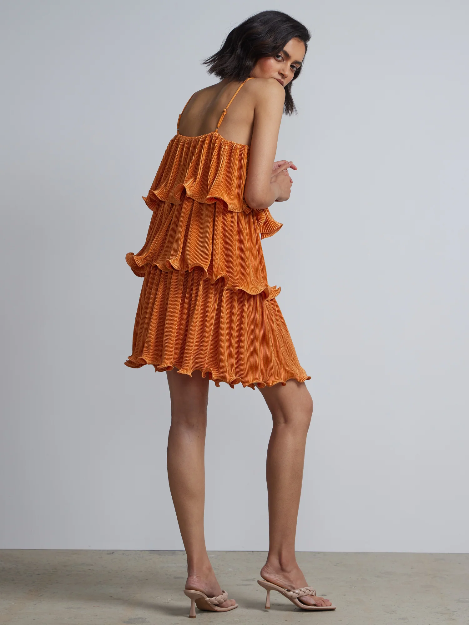 Tiered Ruffle Shift Dress - Image 3