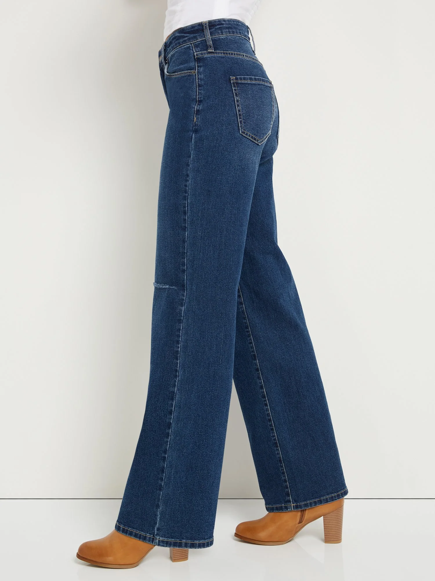 Ultra High-Waisted Wide-Leg Jeans - Dark Wash - Image 4
