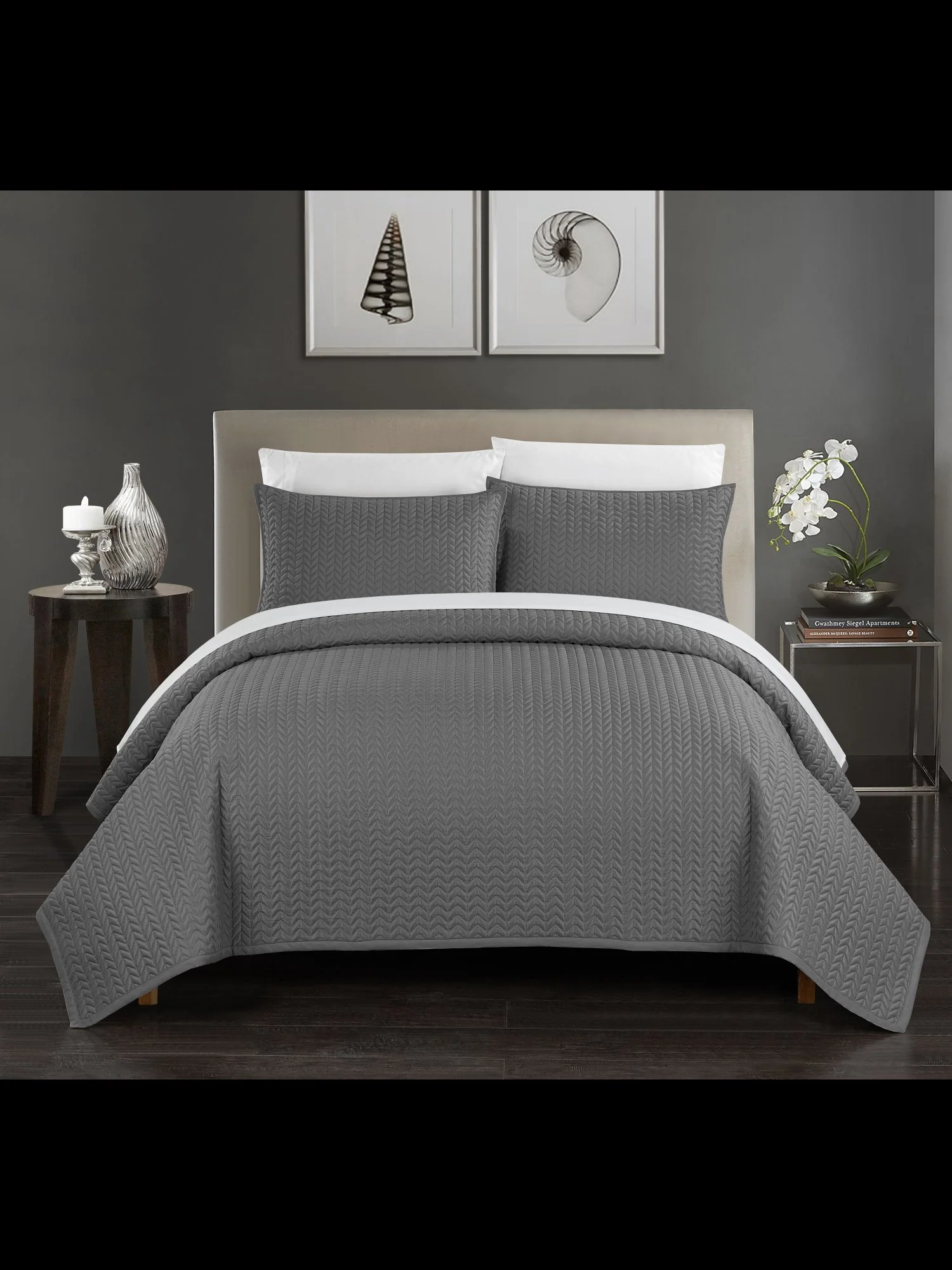 Weaverland Queen-Size 3-Piece Quilt Set - NY&C x Chic Home - Image 12