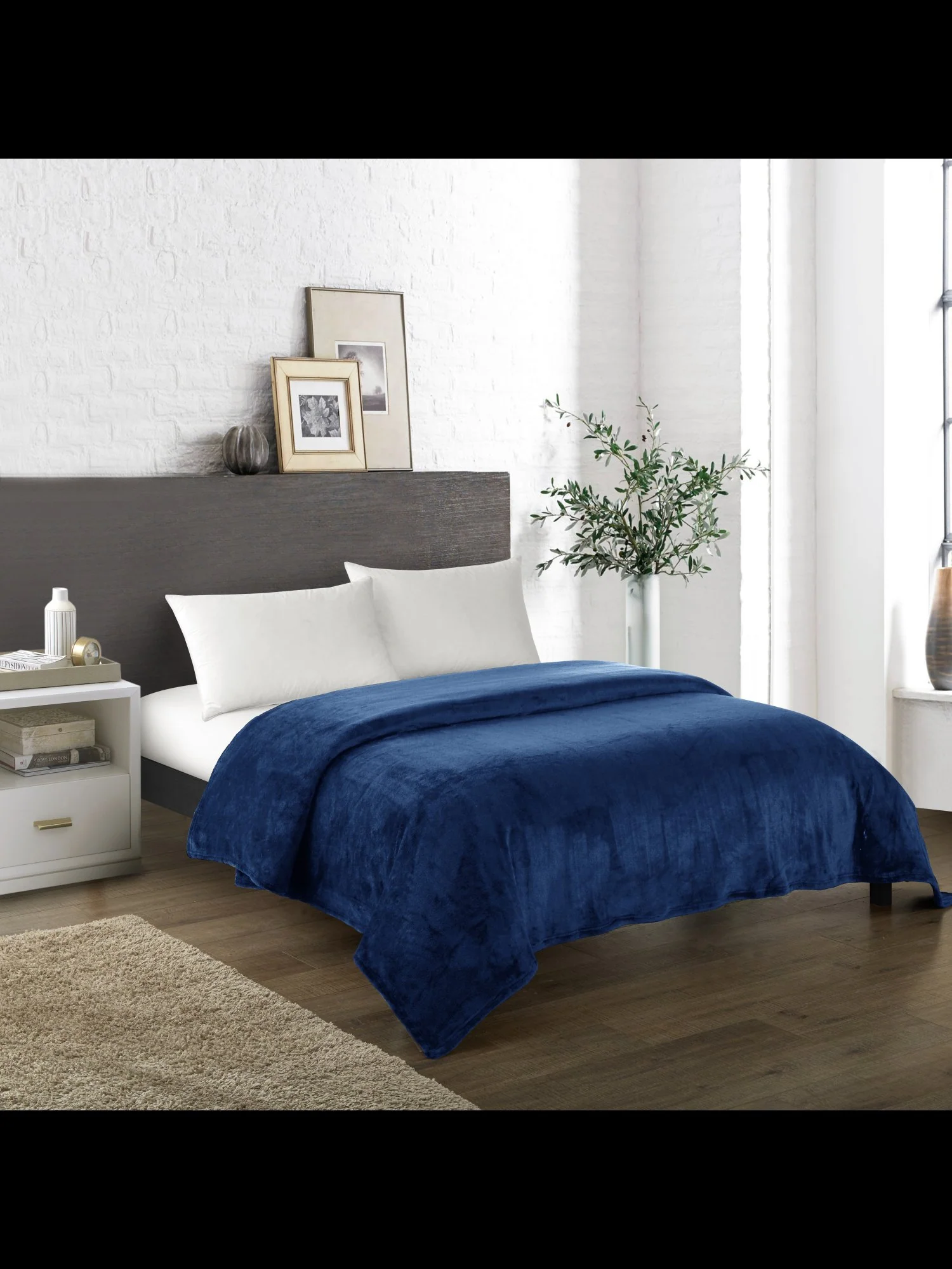 Zahava King-Size Ultra Plush Fleece Blanket - NY&C x Chic Home - Image 2